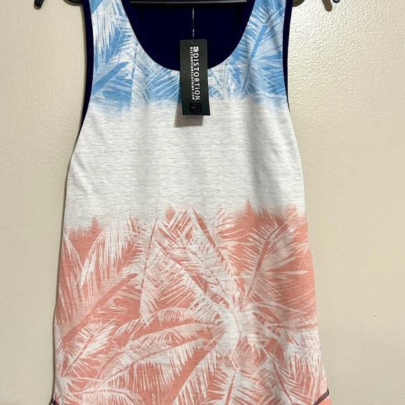 Men's Medium Tank - Picture 1 of 3